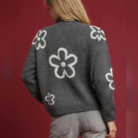 Umgee Round Neck Grey Sweater with Floral Large Flower Print Sz S M - Picture 9 of 10